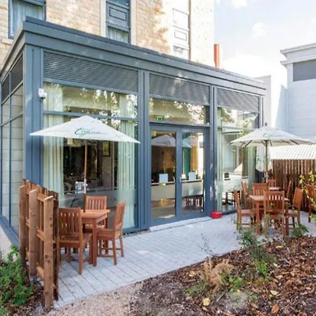 Premier Town Centre Hotel 3*