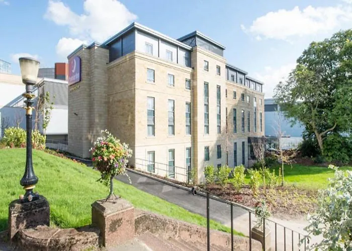 Premier Town Centre Hotel